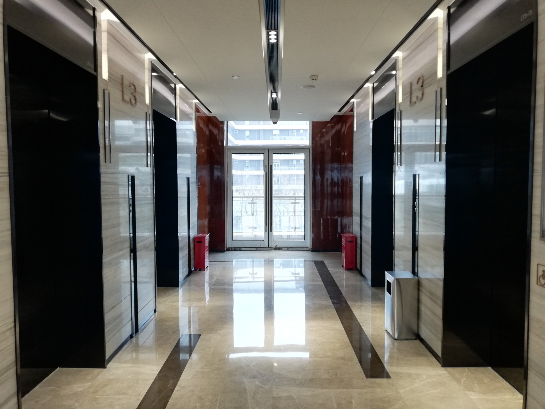 虹橋麗寶廣場(chǎng)